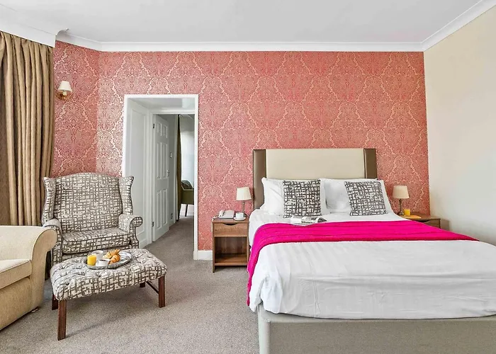 Top Hotels in Exmouth Town Centre Near Attractions