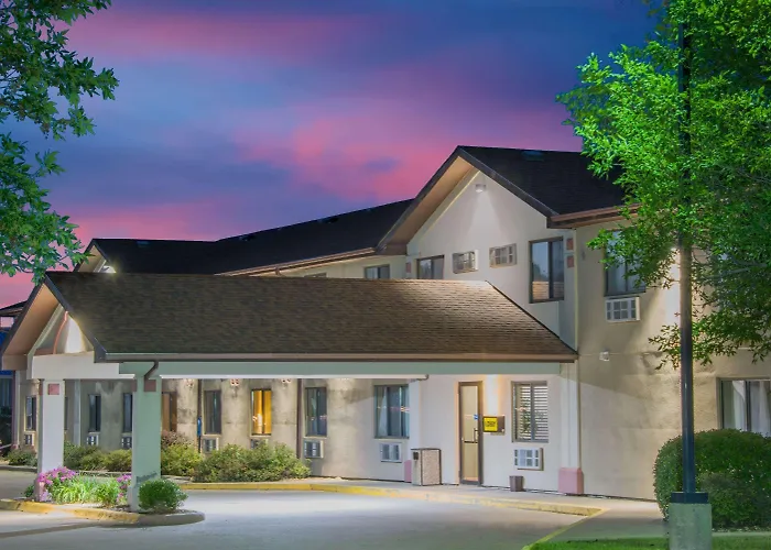 Top Knoxville Airport Hotels: Convenience and Comfort Await