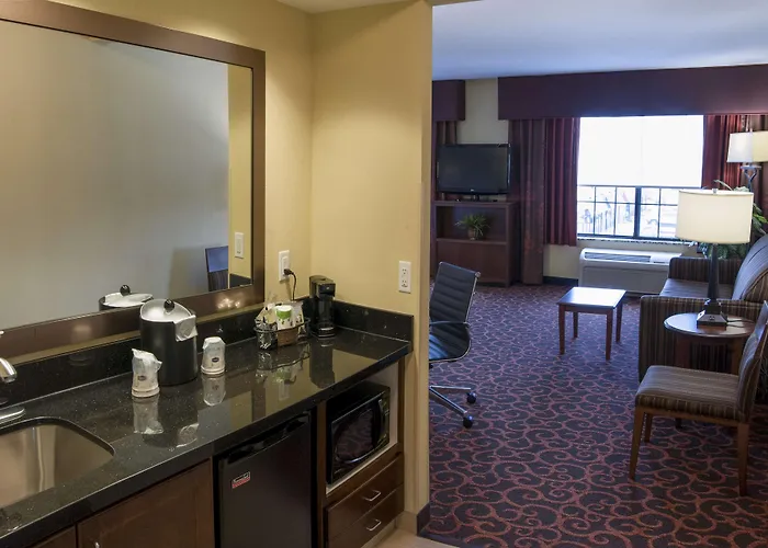 Uncover Top Accommodations: Hotels Near Watertown, MA