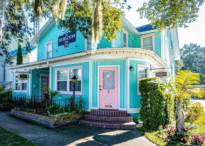 Top-Rated Hotels in Mount Dora for a Memorable Stay