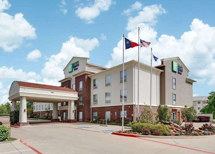 Top-Rated Hotels in Cleburne, TX: Find Your Perfect Accommodation