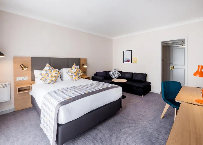 Best Hotels in Farnborough, Hampshire