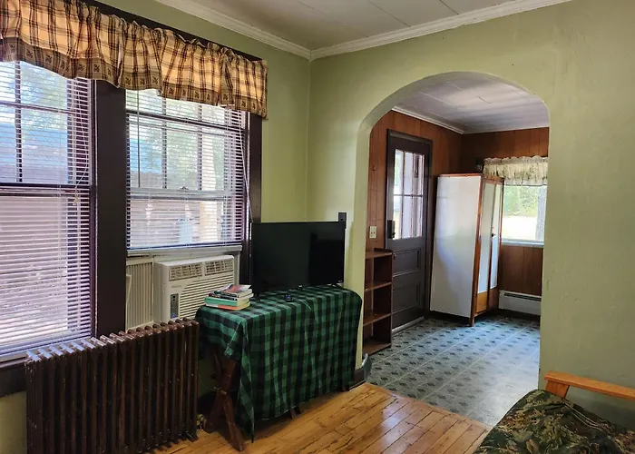 Top Saranac Lake Hotels